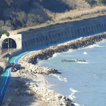 بيت ضيافة Ortona Holiday B&B *